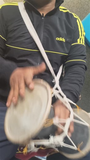 # घुंडू घुंडू धौंपेली #garhwali_culture #garhwalivideo #pahadi #garhwalloksanskriti #garhwalivideodaily #garhwalifolk #sajilu❣️ #dhaunpeli #dineshuniyal #tehrigadwal_uttrakhand♥️ | Pradeep Pahadi