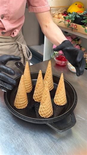 XL Ice Cream Sundae Cookie! Sundae cravings, cookie style 🍪🍦 | Chefclub Network