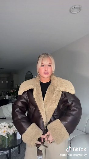 The Iconic Zara Double-Faced Jacket for Autumn