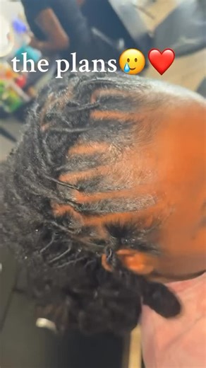 Nea’s Loc Shop💈 on Instagram: "✨Detailed loc styling🔥🔥🔥 ✨Appointments available this week!! Booking 🔗 in bio ✨Stylist: Symone @stylessby.rayy #womenslocstyles #menslocstyles #locliving #loclivin #loctician"