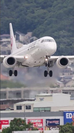 伊丹空港・J-AIRが普段とは逆方向から着陸(2026/5/23) #逆ラン #airport #飛行機
