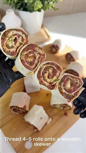 Stop Making Boring Kebabs! Try This Cheesy Baked Beef Skewers with Garlic Yogurt #dinnerideas
