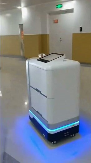 Futuristic Hospital Delivery Robot Operating Automatically! 🤖🏥