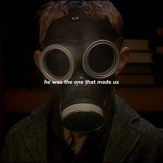 Gas Mask Transformation Scene | Doctor Who Analysis