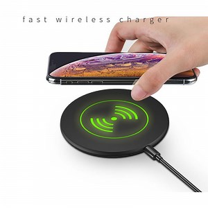 [Hot Item] New Arrival Custom Logo LED Light up 10W Fast Illuminated Wireless Pad