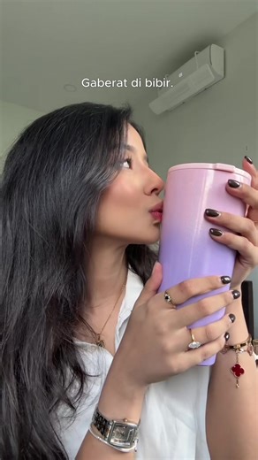 Understanding Job Hugging Dynamics