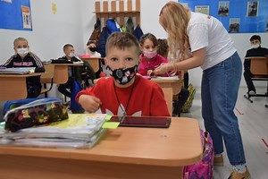 Viitorul educaţiei digitale după un an de şcoală online - GAZETA de SUD