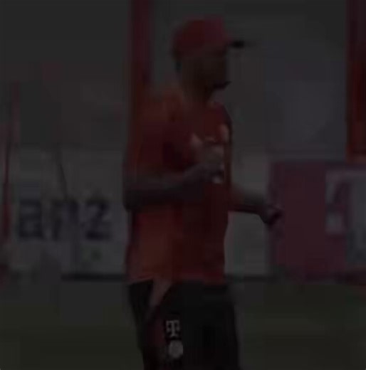 This propaganda has to stop before it grows! Arbeloa isn’t a coward! He plays proper football.