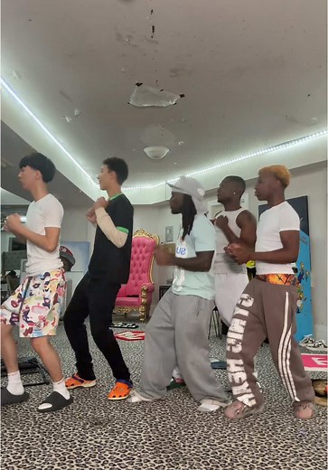 Kai Cenat's Epic Dance Moments at Events
