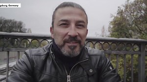 Breakdancer on crutches is flippin’ awesome