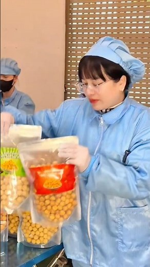 Meow U | How to make homemade longan cake #bepmeou #meowous