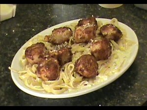 Fettuccine Alfredo with Blackened Scallops