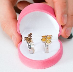 See how you can make amazing rings | 5-Minute Recycle