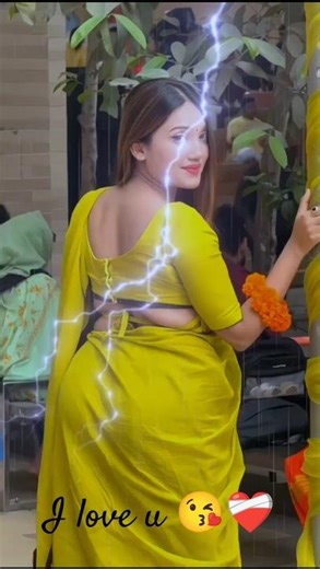 Girl Standing in Restaurant 😱🔥 | Viral Short Video | #trending #shorts #viral