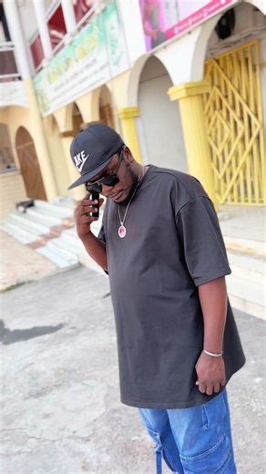 Vidéos de COMMANDANT MARIO🇨🇬 (@commandant.mario) avec son original - COMMANDANT MARIO🇨🇬