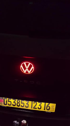 ℜ𝔦𝔡𝔢_&_𝔖𝔴𝔞𝔤_𝔠𝔥𝔩𝔢𝔣 on Instagram: "#vw_T_roc led vw emblem/logo #chlef"