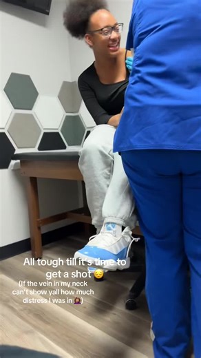 The most embarrassing part was I said ouch before it was even close to my skin but when she gave it to me I didn’t even say nun 💀 maybe one day #shot #funny #viral #fu