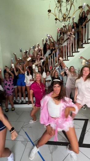 xoxo, Delta Zeta💗 #fsudeltazeta #deltazeta #fsu #workweek #fsutok #fsurecruitment #dance #pjday