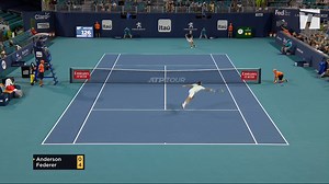 After hot shot, and hot start, Federer holds off Anderson's late push