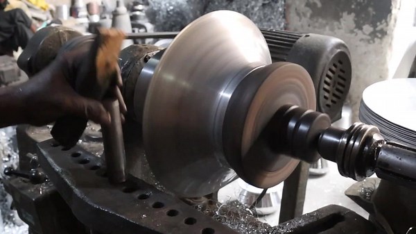 Shaping Aluminum Into Durable Metal Mugs