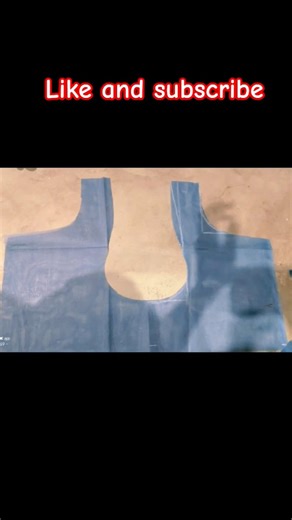 blouse mein back part ki cutting karne ka aasan tarika hai #blouse #song #fashion #youtube #music