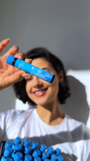 Qurios on Instagram‎: "✨ Collagen Glow Boost – Votre allié beauté de l’intérieur ✨ امنحي بشرتك العناية التي تستحقها مع Collagen Glow Boost من Qurios. Formulé à base de collagène hydrolysé de type I & III, d’acide hyaluronique, de vitamines C et E, de zinc et de sélénium, ce complément alimentaire agit en parfaite synergie pour : 🌿 تحفيز إنتاج الكولاجين الطبيعي في الجسم 🌿 تحسين مرونة البشرة ومتانتها 🌿 تقليل ظهور التجاعيد والخطوط الدقيقة 🌿 ترطيب عميق وإشراقة طبيعية للبشرة 🌿 حماية الخلايا من ا