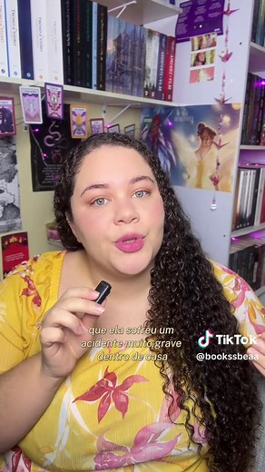 ✨parte 2 | conhecendo autores clássicos: Clarice Lispector ✨ Conheci a Clarice através de A Hora da Estrela, e me surpreendi com sua escrita e com essa obra. Me contem, já leram algo dela? oi tem interesse? deixa aí também qual outro autor(a) clássico que você quer conhecer um pouco mais aqui no quadro. ✨🤍 #claricelispector #booktokbrasil #livrostiktok #booktoker #book