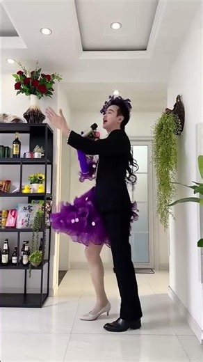 Which side of me do you like? #dance #wedding #makeup #love #duet #fashion