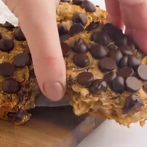 Sweet, soft and hearty Healthy Breakfast Bars made with wholesome ingredients plus a spattering of chocolate chips ... Because CHOCOLATE  ✅ RECIPE: https://avirtualvegan.com/healthy-breakfast-bars/ | A Virtual Vegan | Facebook