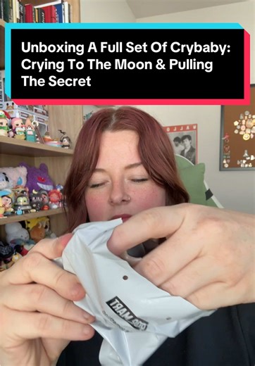 Unboxing Crybaby Crying To The Moon Figure Set