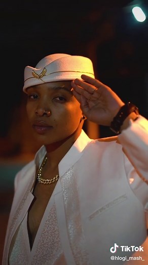 Celebrating a Birthday with Hlogi Mash 🎂✨🥳