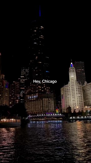 stay warm & stay safe chicago🖤🌃 • • • #chicago #chicagonights #citymontage #chicagogram #chicagotiktok