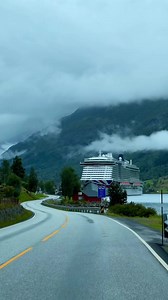 Olden, Noruega. #olden #noruega #norway #travel #traveling #nature #photography | Mundo Maravilloso