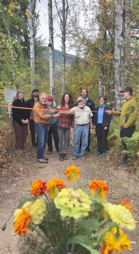 Bikers and hikers rejoice! Today the upgraded Skattebo Reach Trail was officially opened. Located on the southern shore of the Kootenay River between Glade and the Brilliant terminal station parking lot, the trail has been made more bike-friendly and is now more accessible for people of all ages and abilities. The project was done by the Castlegar Parks and Trails Society in 3 phases and included new infrastructure such as two aluminum bridges across McPhee and Little McPhee creeks. The upgrades
