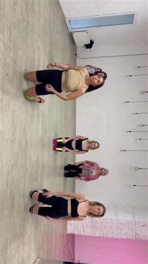 Вкінці 🫣#heels #highheels