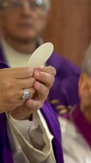 Pope Leo XIV visits the Ascension of the Lord Parish in eastern Rome, and encourages residents in the suburban neighborhood to be a leaven of goodness in the midst of frailty and criminality. | Vatican News