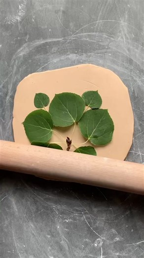 Have you seen Aspen when the colors change in Autumn? In fall, the leaves of the aspen tree turn to a golden yellow, and it’s a breathtaking sight to see a grove of aspen trees with their yellow leaves shimmering in the breeze. Aspen leaves symbolize different things in different cultures, but much of the symbolism is associated with magic, spiritualism, wisdom, and seeing truth. In seeing these trees, I am always moved by their beauty and form. This ceramic jewelry dish is made from smooth porc