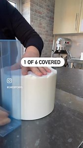 Honestly using the Sharp Edge Smoother saves me so much time and energy 🔸 Cakes covered and finished off with a flawless finish in minutes 🔸 I only use 1 smoother - you don’t need 2 🔸 No more sore hands or fingers from spending ages trying to achieve that sharp edge It won BEST PRODUCT at the Cake Masters Magazine Awards, as voted by cake makers from across the world. Anything that makes my life easier is a win win for me | Cakes By Carol