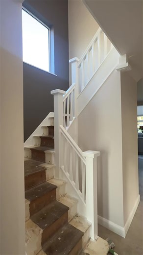 Creative Stairs and Landing Decoration Ideas