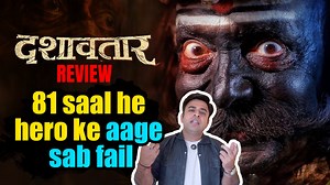 Dashavatar Movie Review: 81-Year-Old Hero Breaks Every Limit! I watched Dashavatar with English subtitles in Mumbai (couldn’t get a show in Delhi), and it’s an absolute cinematic experience. This film revolves around 81-year-old Babuli, who performs multiple roles from Mahabharata, Ramayana, and other mythological stories in a theater group in Maharashtra’s Konkan region. From Hanuman to Bhishma Pitamah, he brings every character to life in ways you wouldn’t imagine possible at his age. The stor