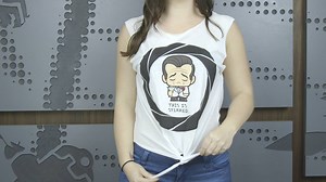 303K views · 684 shares | Get an EXCLUSIVE t-shirt every month with Loot Crate! loot.cr/DIYcroptop #lootcrate Take your Loot Crate t-shirts and give them a fresh, summery spin with our DIY Tied Crop Top video! Get the full instructions here: loot.cr/DIYcroptopinstructions What other fun geeky #DIY projects do you all want to see? | Loot Crate | Facebook