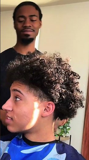 How to comb out curls