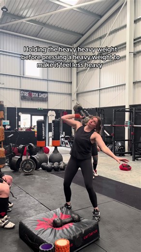 31kg circus dumbbell hold for 2 seconds followed by a single rep on the 20kg circus dumbbell Just don’t ask me to do it on my left arm 💀