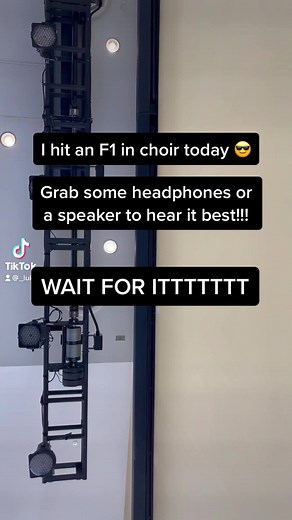 Impressive Bass Singer Hits F#1 in Choir Performance