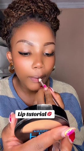 Lip Tutorial: Perfect Your Glossy Look