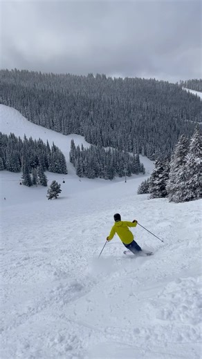 Happy New Year! Want to elevate your wellness routine in 2024? Sträva CBD infused coffee is an easy way to incorporate the benefits of CBD into your day while enjoying your morning cup of coffee. Fuel your adventures with Sträva Craft Coffee whether you’re headed to the slopes or to work! Explore in the link in bio✨ #stravacraftcoffee #craftcoffee #coffee #coffeeroaster #coffeeroastery #denver #denvercolorado #denvercoffee #coffeecommunity #coffeelovers #cbdcoffee #coffeebeans #coffeebrewing #co