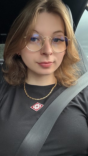 Alice <3 on Instagram: "#lashes #lashextensions #trans #lgbtq thank you @hayleygaitskellartistry you’ll forever be my lash girl 殺殺"