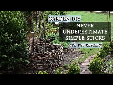 Easy DIY GARDEN Project: WATTLE FENCING