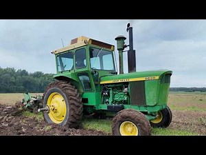 JOHN DEERE 6030 Tractor Plowing