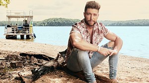 Interview: Chris Lane opens up about his plans to return to the UK, new material and his growing success